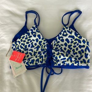 Maaji reversible bathing suit top with removable pads size large. Brand new